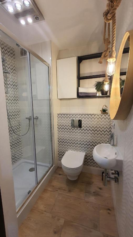 Apartament Dla Pary Stara Szkola Weremowice Exteriör bild